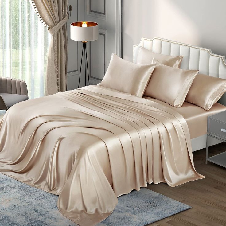 Premium 30 Momme Silk Pillowcase – Hair & Skin Care (Champagne)